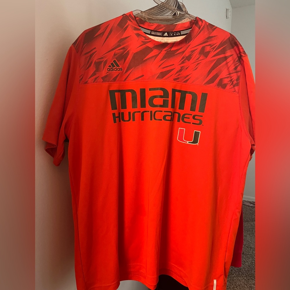 Nike - Picture 2 of 5